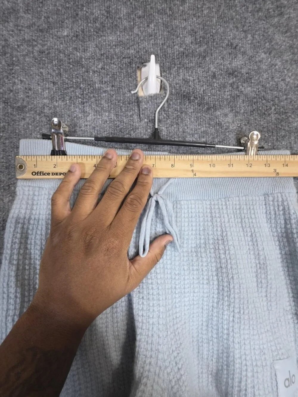 Alo Yoga Shorts Womens Medium Blue Cashmere Knit Drawstring Sweat Lounge Stains